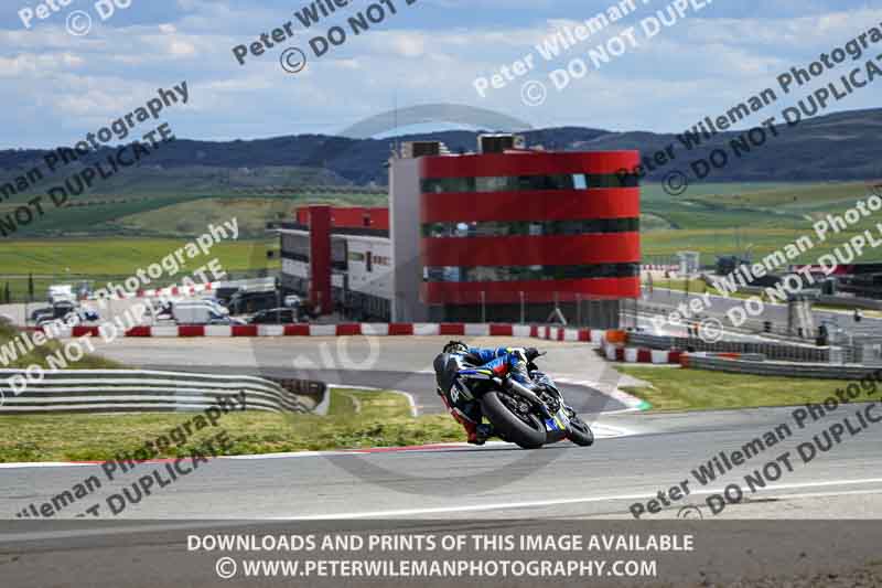 cadwell no limits trackday;cadwell park;cadwell park photographs;cadwell trackday photographs;enduro digital images;event digital images;eventdigitalimages;navarra;no limits trackdays;peter wileman photography;racing digital images;trackday digital images;trackday photos